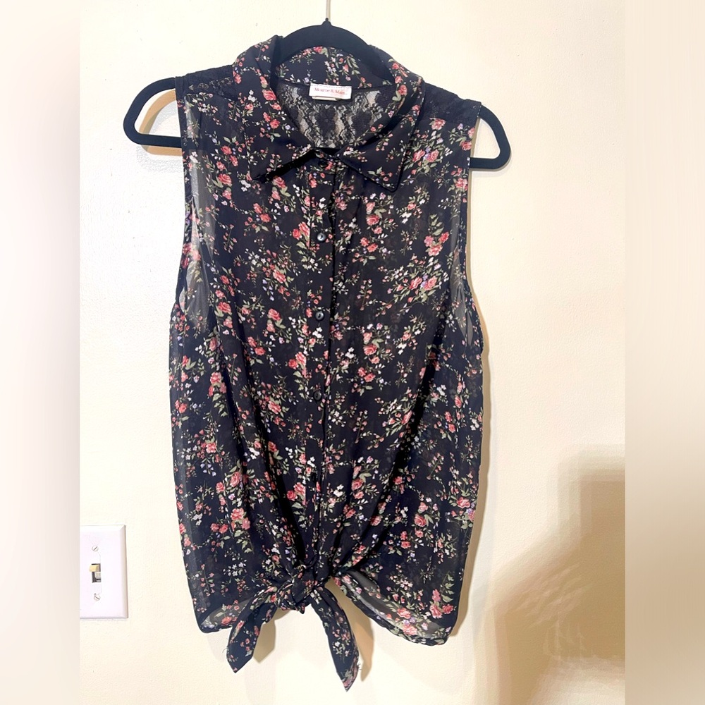 Women’s Blouse
